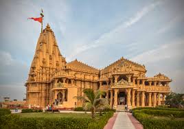 Somnath Temple on Arabian Sea coast, Gujarat – Historic landmark loading=
